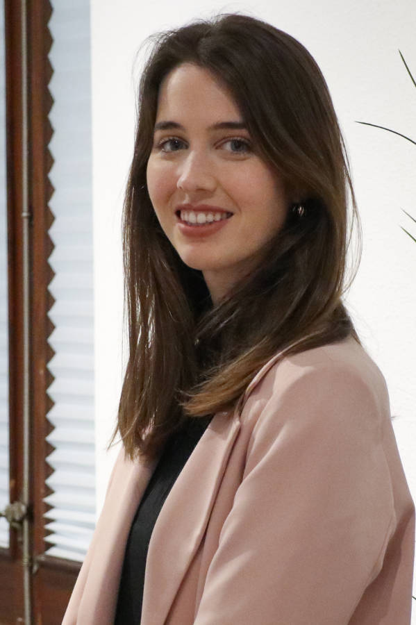 Elena Hughet